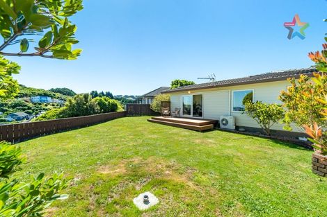 Photo of property in 11 Jasmine Grove, Maungaraki, Lower Hutt, 5010