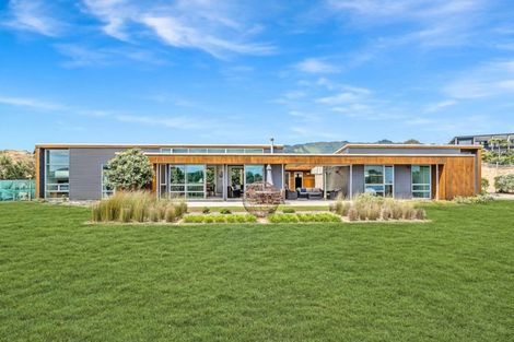 Photo of property in 40 Raukawa Road, Peka Peka, Waikanae, 5391