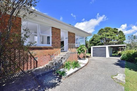 Photo of property in 2/40a Blakeborough Drive, Forrest Hill, Auckland, 0620
