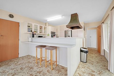Photo of property in 16 Taitua Drive, Te Atatu South, Auckland, 0610