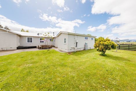Photo of property in 283 Forlong Road, Colyton, Feilding, 4775