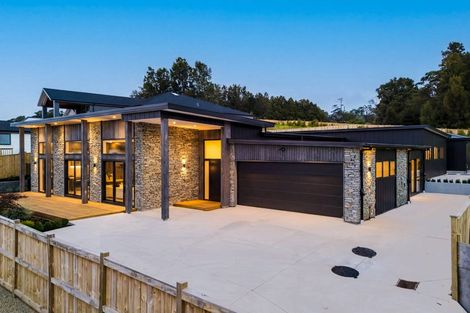 Photo of property in 30 Katote Avenue, Swanson, 0614