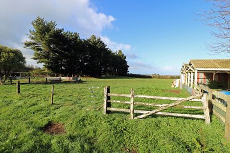 Photo of property in 1530 Manaia Road, Kaponga, Hawera, 4679
