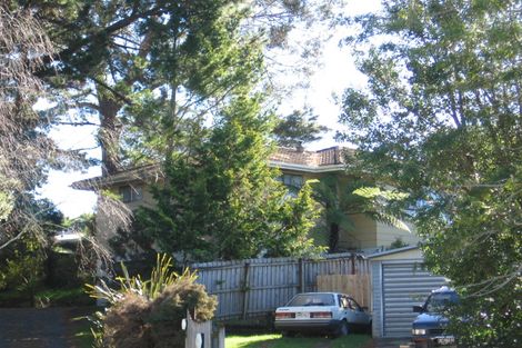 Photo of property in 21 Pitcher Place, Glen Eden, Auckland, 0602