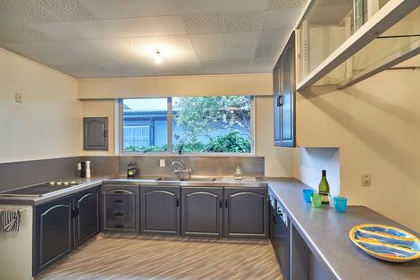 Photo of property in 37 Lockhart Avenue, Milson, Palmerston North, 4414
