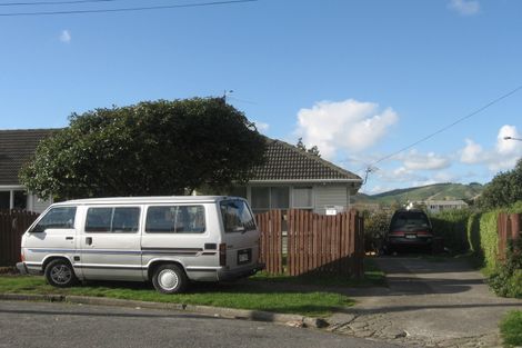 Photo of property in 14-16 Somerset Place, Cannons Creek, Porirua, 5024