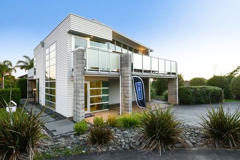 Photo of property in 14 Gilbert Court, Rototuna, Hamilton, 3210