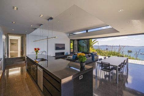 Photo of property in 107i Grange Road, Hahei, Whitianga, 3591