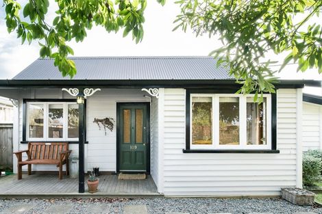 Photo of property in 109 Shakespeare Street, Leamington, Cambridge, 3432