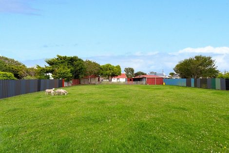 Photo of property in 32 Gloag Street, Waverley, 4510