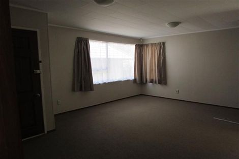 Photo of property in 4 Ballial Place, West Harbour, Auckland, 0618