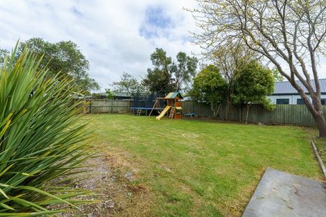 Photo of property in 21 Coates Place, Rangiora, 7400