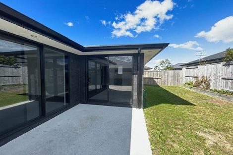 Photo of property in 8 Wahaika Way, Papamoa Beach, Papamoa, 3118