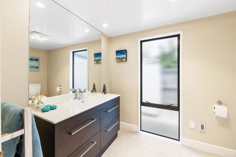 Photo of property in 11 Harlech Mews, Avonhead, Christchurch, 8042