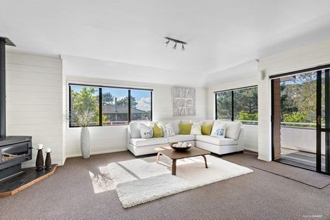 Photo of property in 29 Bellbird Rise, Murrays Bay, Auckland, 0630