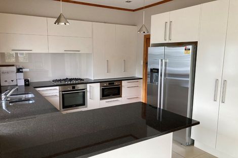 Photo of property in 41 Farm Road, Northland, Wellington, 6012