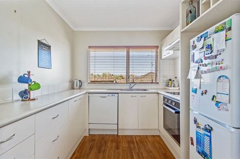 Photo of property in 69a Vincent Street, Howick, Auckland, 2014