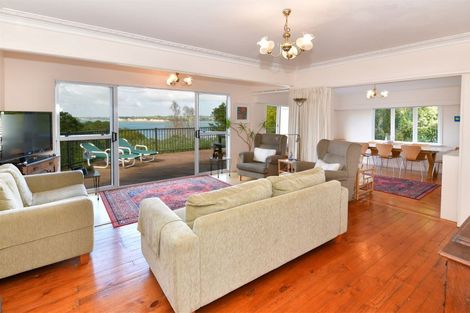 Photo of property in 2 Arkles Drive, Arkles Bay, Whangaparaoa, 0930