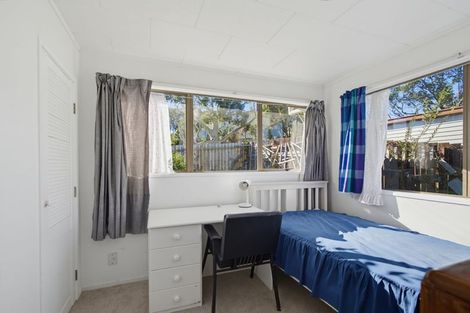 Photo of property in 6 Jenanne Place, Totara Vale, Auckland, 0629