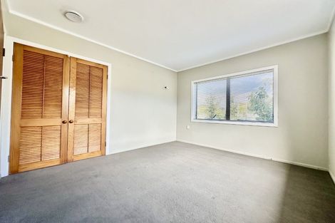 Photo of property in 10 Nicholson Avenue, Papatoetoe, Auckland, 2025