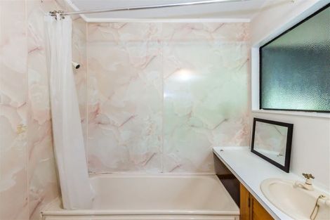 Photo of property in 14 Arnold Grove, Paraparaumu Beach, Paraparaumu, 5032