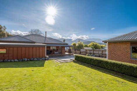 Photo of property in 17 Lawrence Street, Havelock, 7100