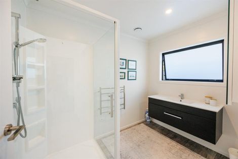 Photo of property in 1 William Street, Marton, 4710