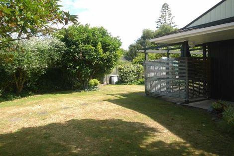 Photo of property in 9 Alexander Street, Waikanae, 5036