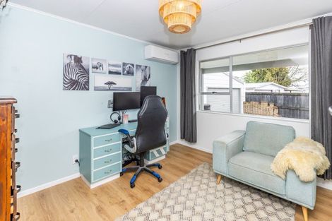 Photo of property in 21 Elmwood Crescent, Pukete, Hamilton, 3200