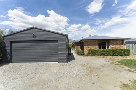 Photo of property in 10 Missy Crescent, Mount Pisa, Cromwell, 9383