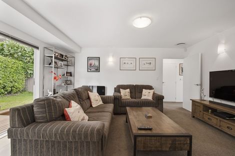 Photo of property in 1/49 Nile Road, Milford, Auckland, 0620