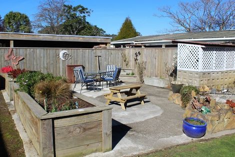 Photo of property in 18 Carlson Street, Dannevirke, 4930