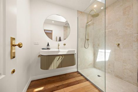 Photo of property in 1223 Old North Road, Helensville, 0875