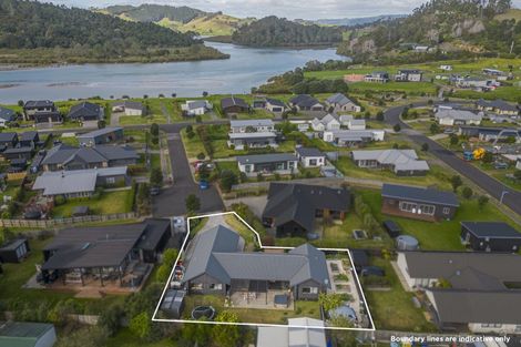 Photo of property in 11 Voyager Place, Cooks Beach, Whitianga, 3591