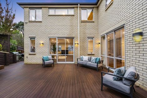 Photo of property in 52 Corricvale Way, Northcross, Auckland, 0630