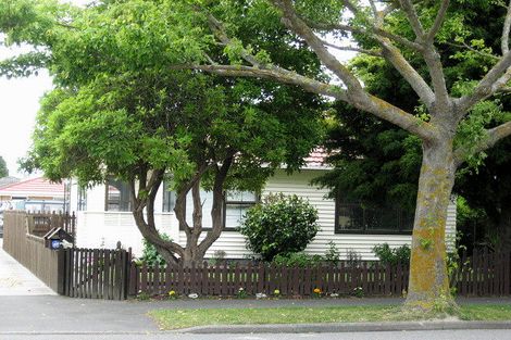Photo of property in 60a Withells Road, Avonhead, Christchurch, 8042
