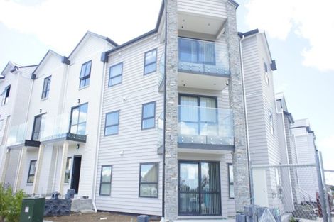 Photo of property in 3/3 Wallson Crescent, Wiri, Auckland, 2104