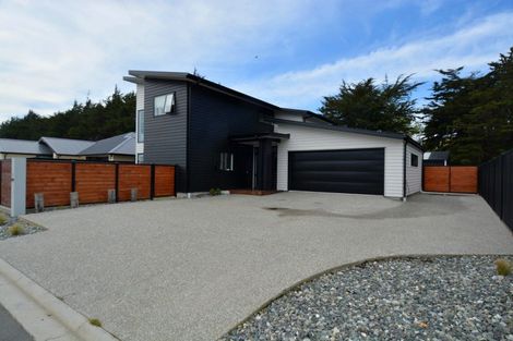 Photo of property in 77 Richfield Drive, Waikiwi, Invercargill, 9810