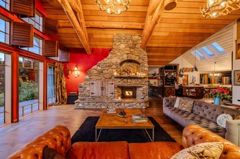 Photo of property in 270 Beacon Point Road, Wanaka, 9305