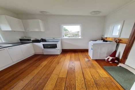 Photo of property in 6 Connolly Street, Boulcott, Lower Hutt, 5010