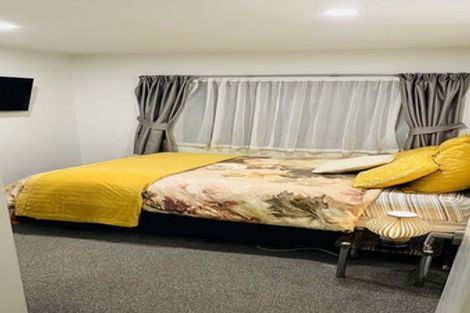 Photo of property in 10 Sophie Lane, Henderson, Auckland, 0612