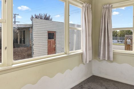 Photo of property in 18 Holdaway Street, Riversdale, Blenheim, 7201