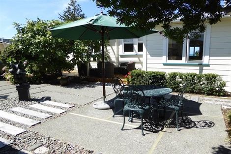 Photo of property in 36 The Esplanade, Westshore, Napier, 4110