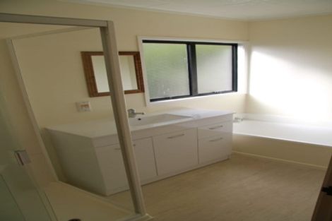 Photo of property in 3/39 Larne Avenue, Pakuranga Heights, Auckland, 2010