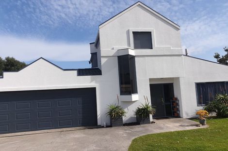 Photo of property in 74 Samwell Drive, Whitby, Porirua, 5024