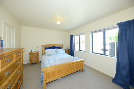 Photo of property in 2/109 Lincoln Road, Addington, Christchurch, 8024