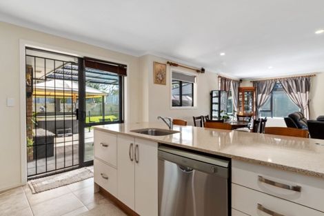 Photo of property in 11 Dumfries Place, Pyes Pa, Tauranga, 3112
