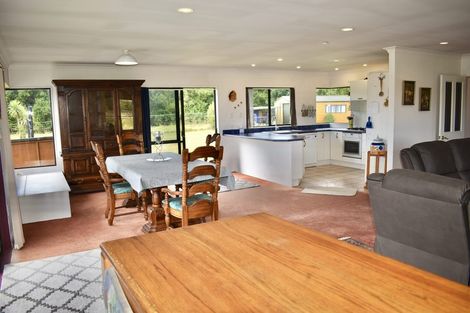 Photo of property in 12 Te Horo Beach Road, Te Horo, Otaki, 5581