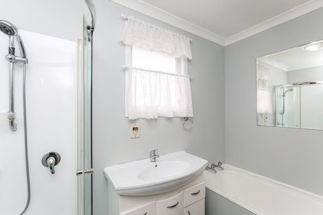 Photo of property in 2 Taunton Place, Lynmouth, New Plymouth, 4310