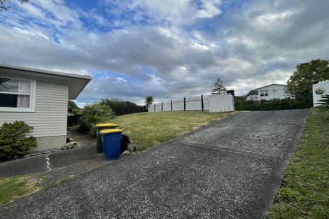 Photo of property in 6 Hartley Terrace, Massey, Auckland, 0614